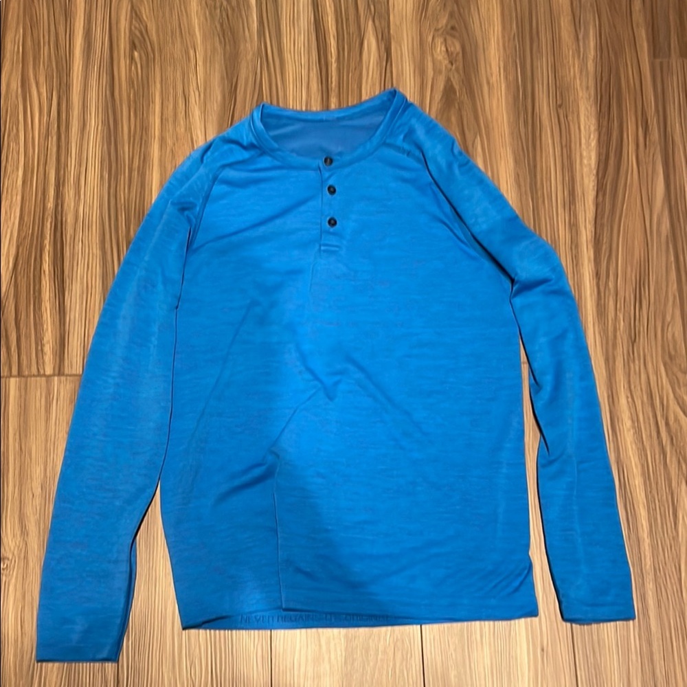 lululemon athletica Blue Long Sleeve Metal tech vent shirt